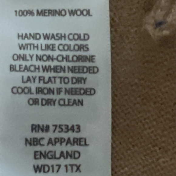 Max Studio women’s 100% extra fine merino wool long sleeved sweater size large - Picture 8 of 8